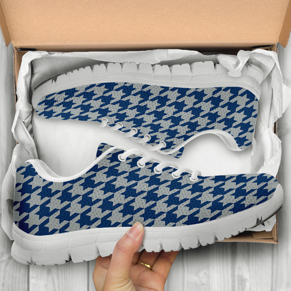Mesh Sneakers_Blue on Gray_I_HT Pattern